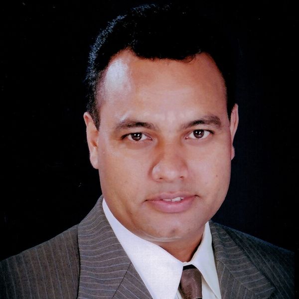 Harjeet Sandhu, Associate